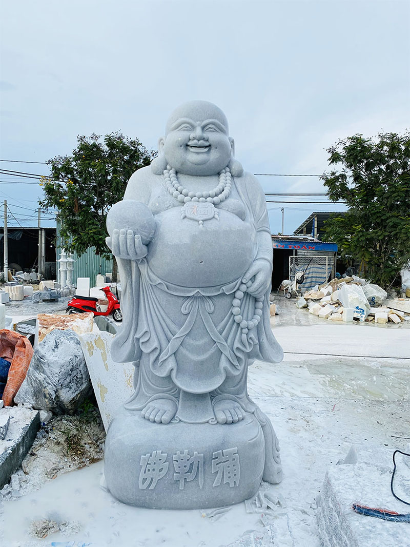 Mẫu tượng Phật Di Lặc bằng đá lớn