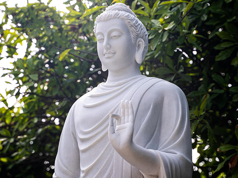 Mẫu tượng Phật Thích ca bằng đá đứng