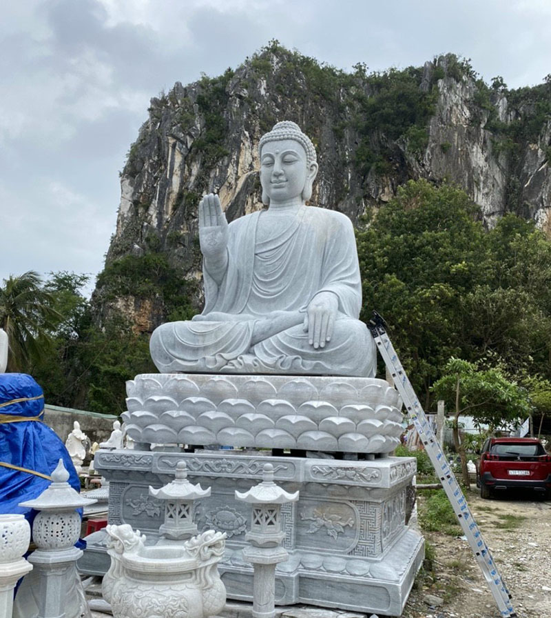 Mẫu tượng Phật Thích ca bằng đá xanh