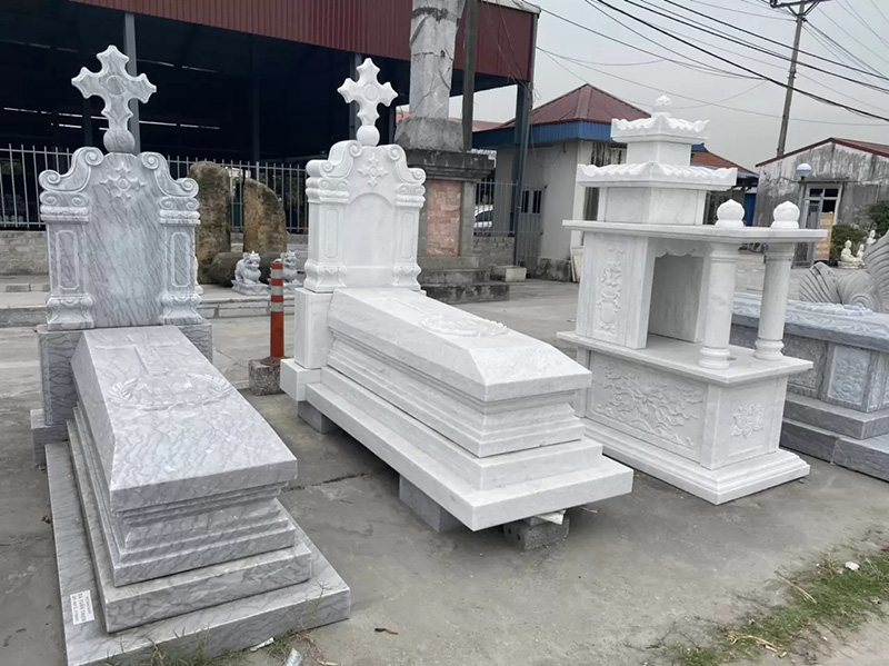 Lăng mộ đá là gì? Chi tiết về cấu tạo, ý nghĩa của lăng mộ đá 9 Lăng mộ đá công giáo