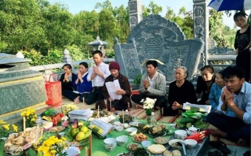 Hướng dẫn viết sớ tạ mộ cuối năm chi tiết, chuẩn phong tục 3 Thời gian diễn ra lễ tạ mộ